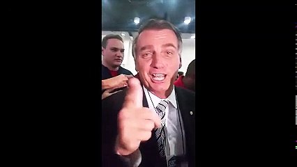 Eduardo Suplicy acaba de ser escrachado em São Paulo