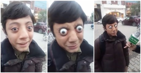 Criança paquistanesa surpreende jornalista com um olhar incomum...