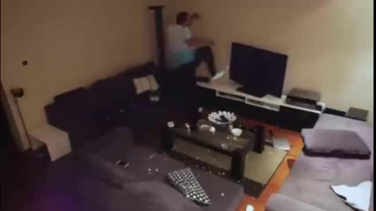 Maç Seyrederken Çıldıran Adam :)