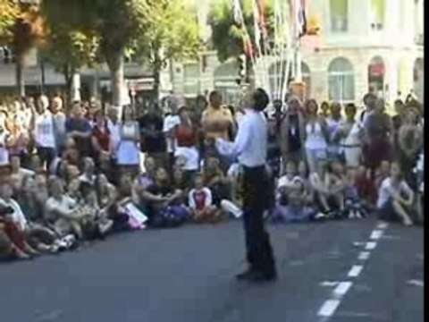 Jonglage diabolo festival aurillac