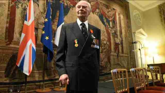 Doce veteranos británicos de la II Guerra Mundial reciben la Legión de Honor