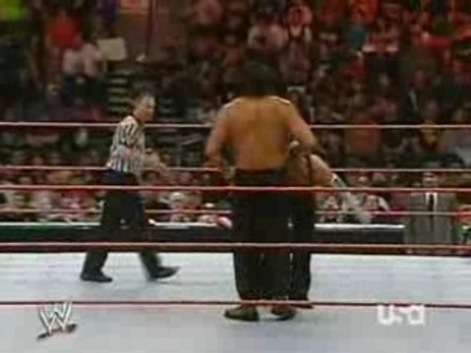Jeff Hardy VS Great Khali 10 september 2007