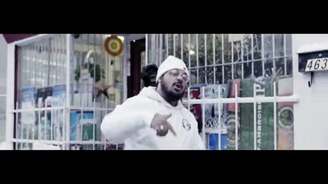 A2H - Pas comme vous (Clip officiel)