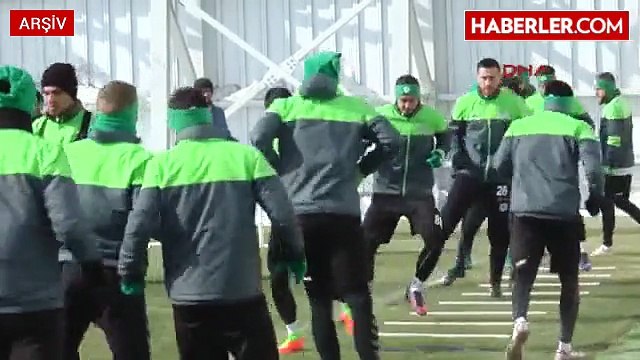 Aykut Kocaman, Konyaspor Yönetimiyle Görüştü- Sezon Sonunda Bensiz Plan Yapın
