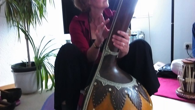 MANTRAS: Gayatri Mantra, Guru Brahma, Mahamritunjaya Mantra