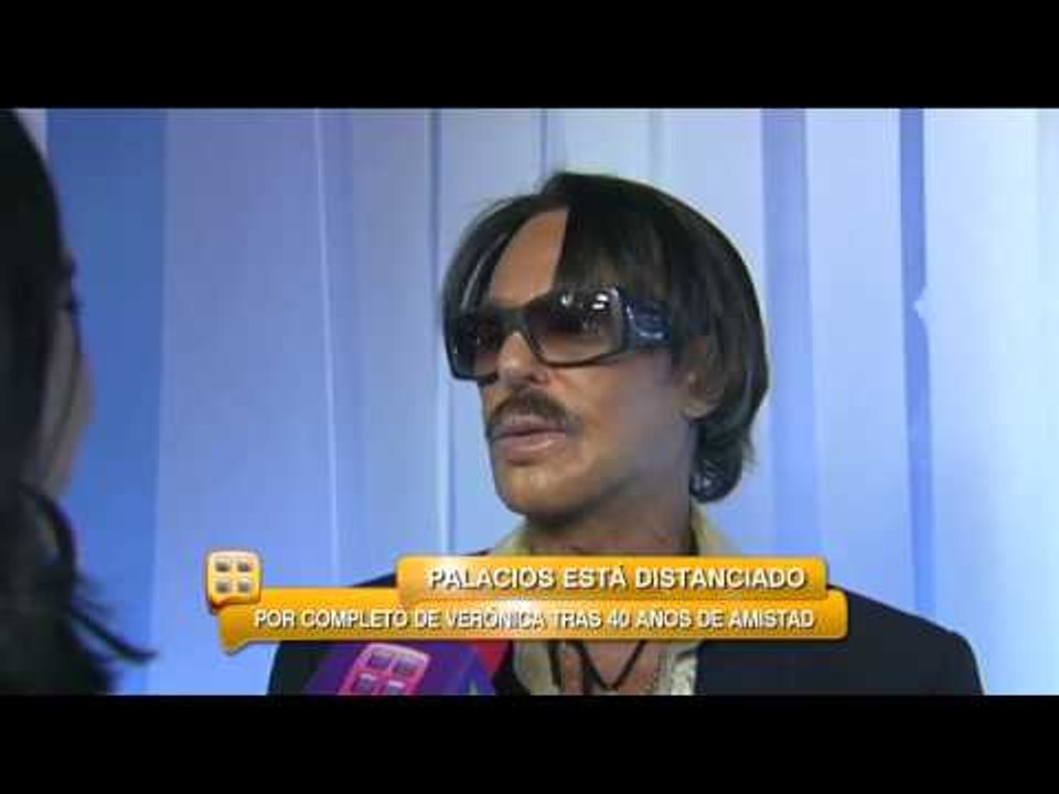 Alfredo Palacios al pendiente de Doña Socorro