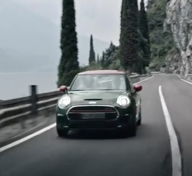 VÍDEO: ¡Sube los altavoces! Un Mini John Cooper Works en un túnel