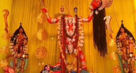 Hindistanlı Bir Adam, Sevdiği Tanrıça İçin Kendini Kurban Etti