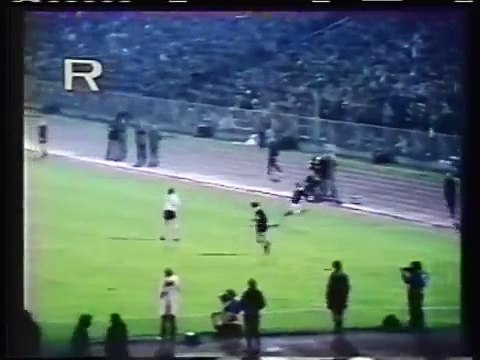 21.10.1981 - 1981-1982 European Champion Clubs' Cup 2nd Round 1st Leg BFC Dynamo Berlin 1-2 Aston Villa