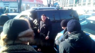 ДТП в Киеве: пьяный на Mercedes сбил 4 пешеходов...