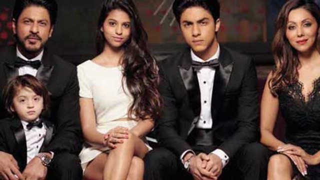 Shahrukh Khan Family Photoshoot Gauri Khan Abram Suhana Khan Aryan Khan She Canada 2017