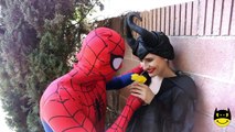 Joker Kissed Pink Spidergirl Superhero Fun vs Spiderman KISSES Maleficent! Frozen Elsa Bad Baby