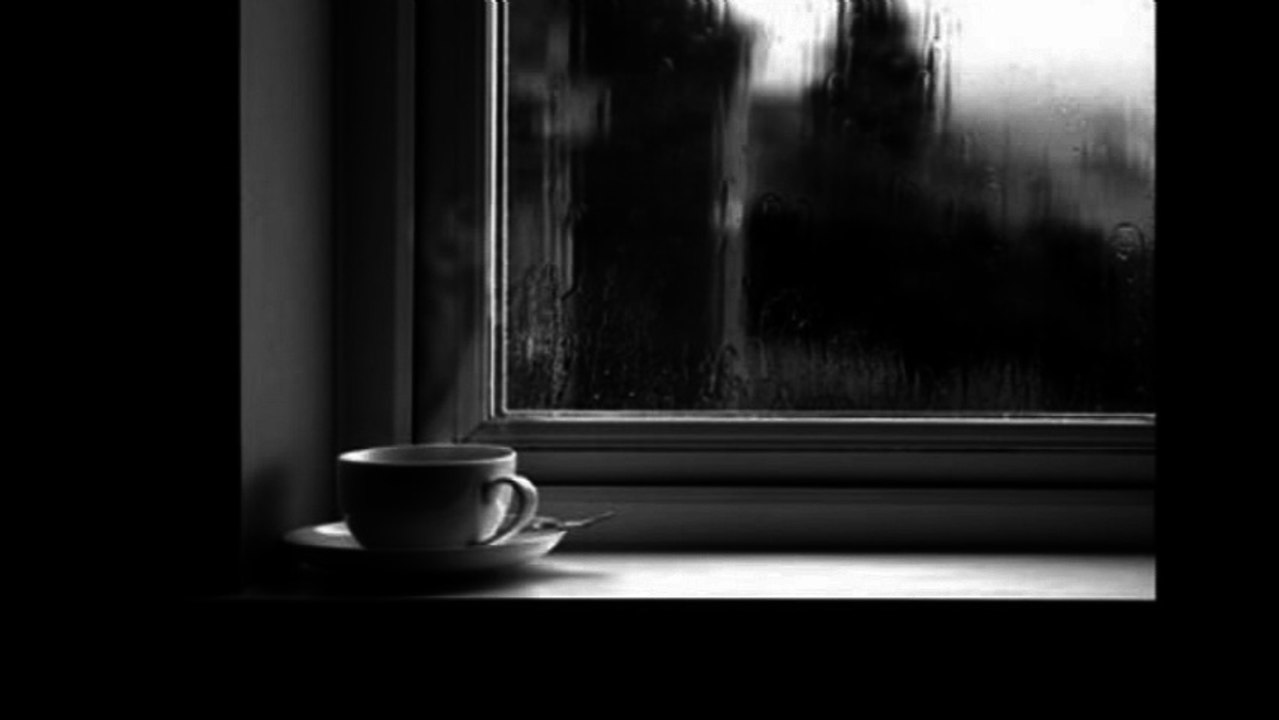 Nilüfer -  Çok Uzaklarda -Islak Ekin Kokulu Kız - Aforizmalar 20