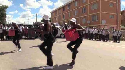 "Pantsula", el arte de bailar para salir del gueto en Sudáfrica