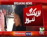 Gujranwala - Mother put her little kid in a shopping bag and throw on neighbors roof, for not letting her sleep