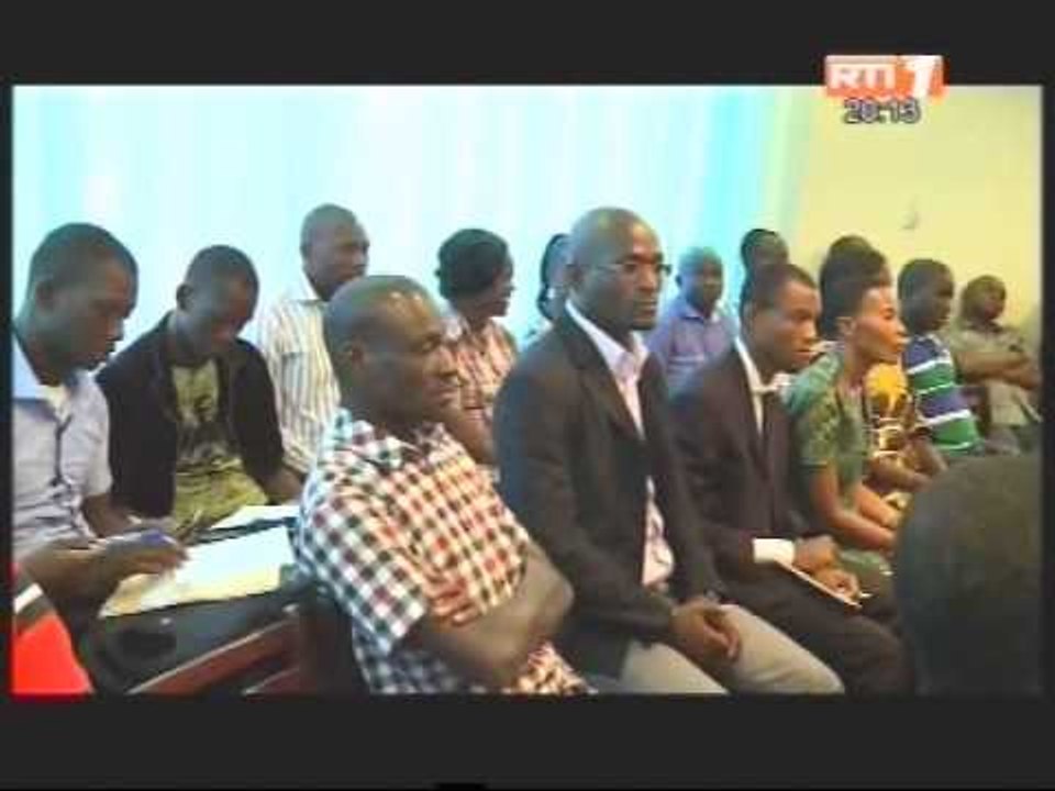 Le nouveau ministre de la communication visite l'agence ivoirienne de presse