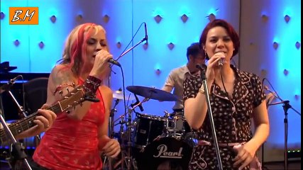 Στης πικροδάφνης τον ανθό --- Νίκος Ζιώγαλας& Τζώρτζια Κεφαλά & Ανδριάννα Μπάμπαλη