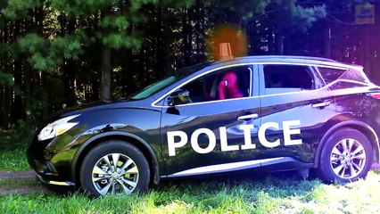 Frozen Elsa, Spiderman & a POLICE CAR! w/ Joker Maleficent Pink Spidergirl! Funny Superher