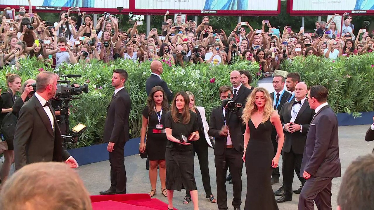 Gastos excessivos levam Johnny Depp à Justiça