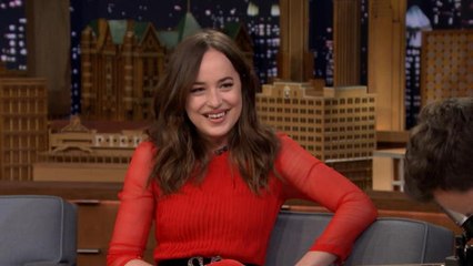 L'impro à gogo avec Dakota Johnson - The Tonight Show du 01/02 - CANAL+