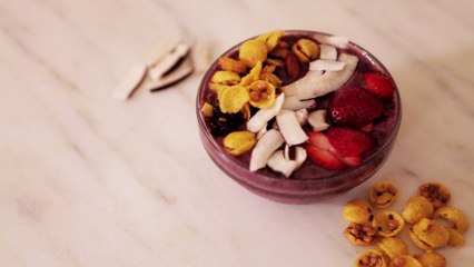Jump-Start Your Metabolism with this Acai Smoothie Bowl
