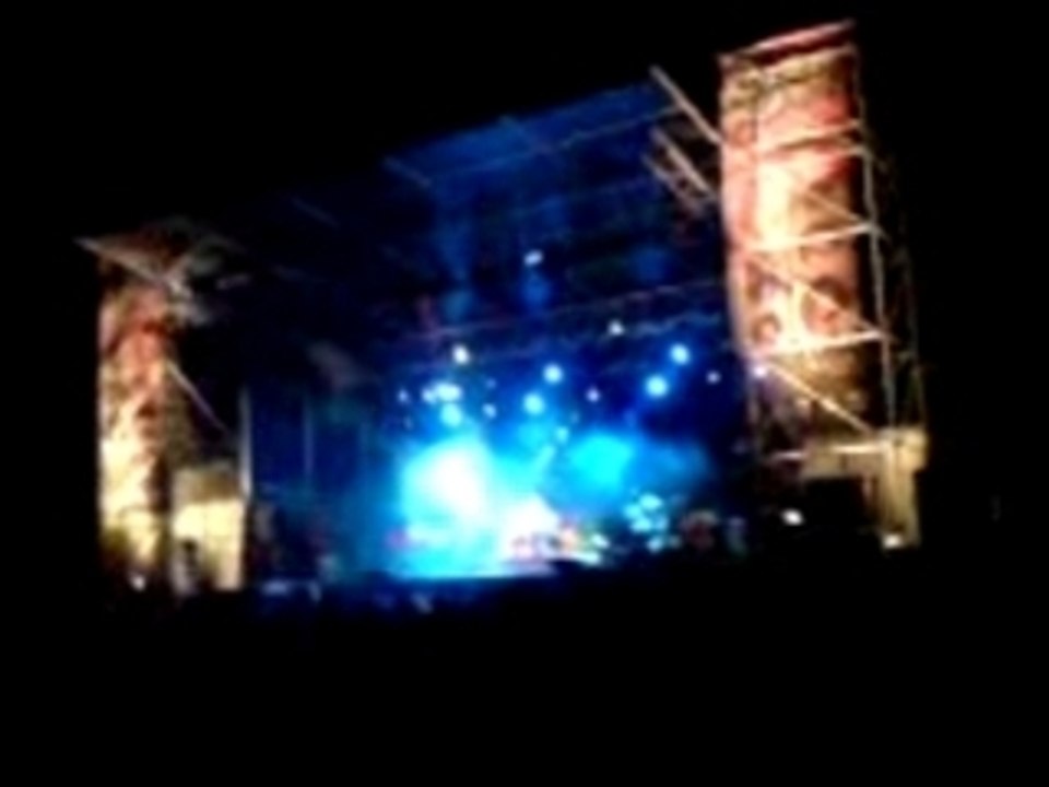 Xavier Rudd - Let Me Be (Live Biarritz Rip Curl Pro 2007)