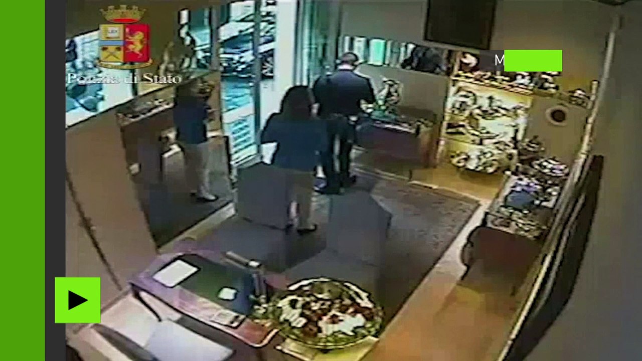 Braquage de bijouterie à Milan : la police diffuse les images choc de la vidéosurveillance (VIDEO)