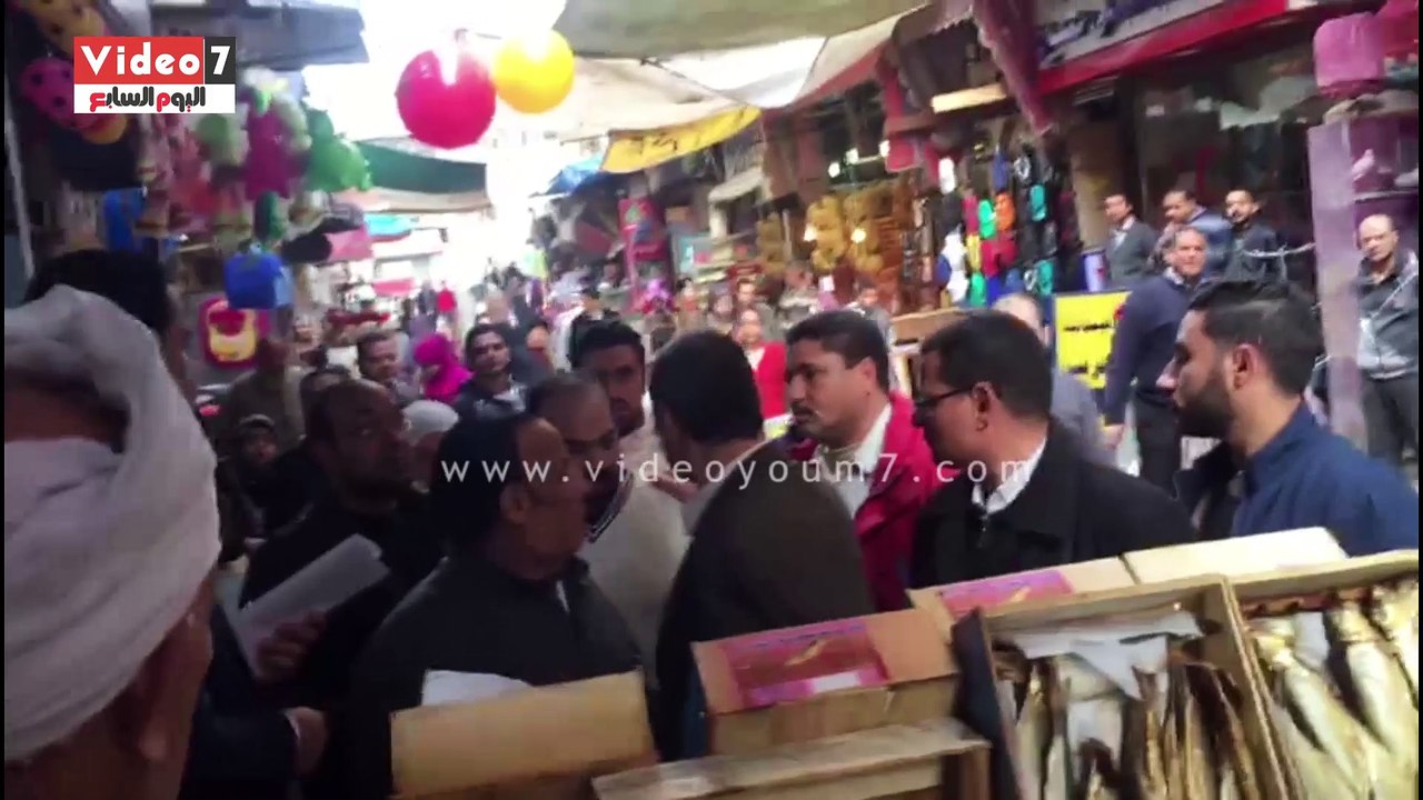 بالفيديو..ضبط نصف طن سردين وفسيخ فاسدة فى حملة...