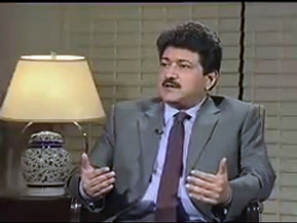 Imran Khan Laughing Badly On Hamid Mir Questions Regarding Maryam Nawaz