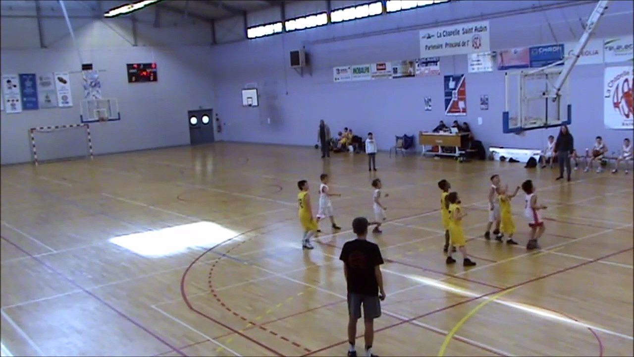 Blanc et Rouge Action : U11G4 ASCA - Arnage 28/01/2017