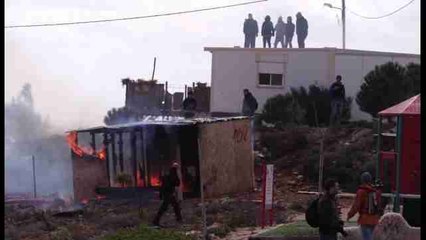 Los planes de Netanyahu para Amoná acaban en tenso desalojo y revés judicial