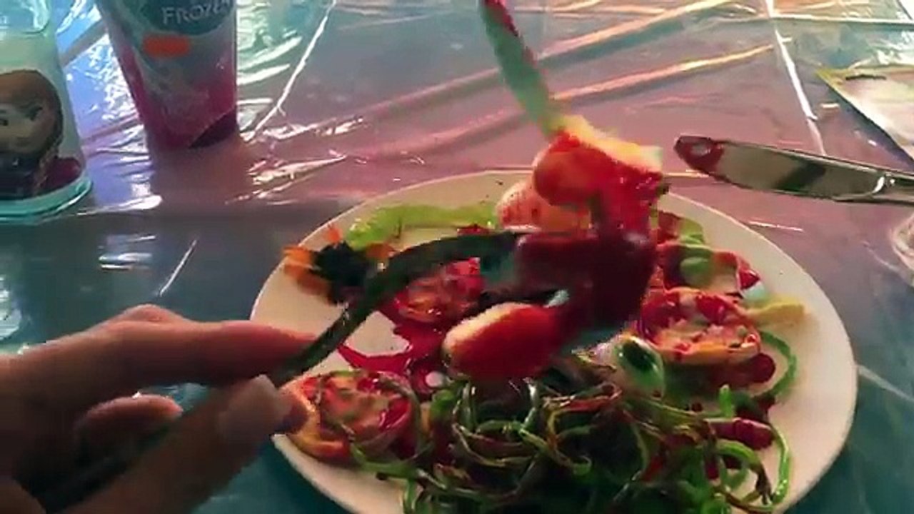 Elsa Frozen Rubiks Cube solved - El cubo de Rubik