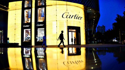 Chinese stay home for luxury goods