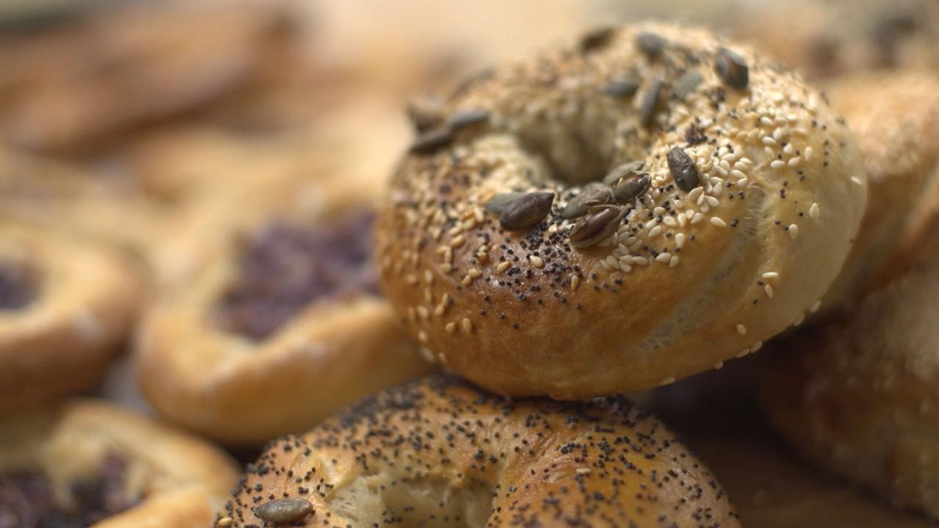 How to make New York-style bagels