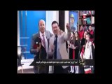 بالفيديو..مدحت شلبى يقتحم استوديو عمرو أديب لاحتفال بفوز المنتخب المصرى