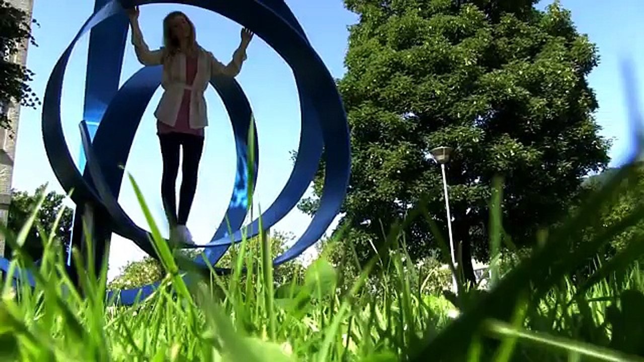 Tape Nail Art! 5 Nail Art Designs & Ideas Using a Scotch Tape!