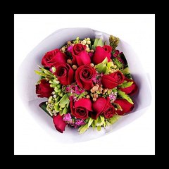 Flower Delivery Singapore present Valentine’s day 2017 Hand bouquet