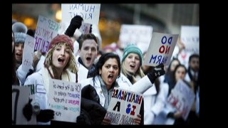 Melania and Barron Trump run errands in Manhattan despite city protests