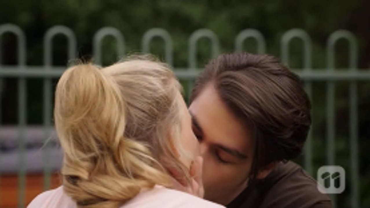 Ben and Xanthe scenes ep 7528