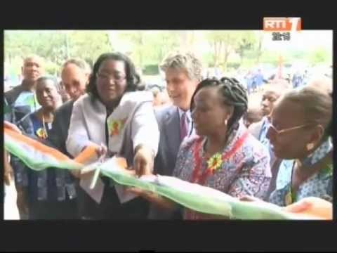 Santé: Cérémonie d'inauguration du centre de traitement ambulatoire pédiatrique