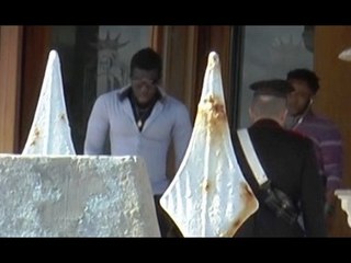 Giugliano (NA) - Migrante sequestra e violenta operatrice in centro di accoglienza (01.02.17)