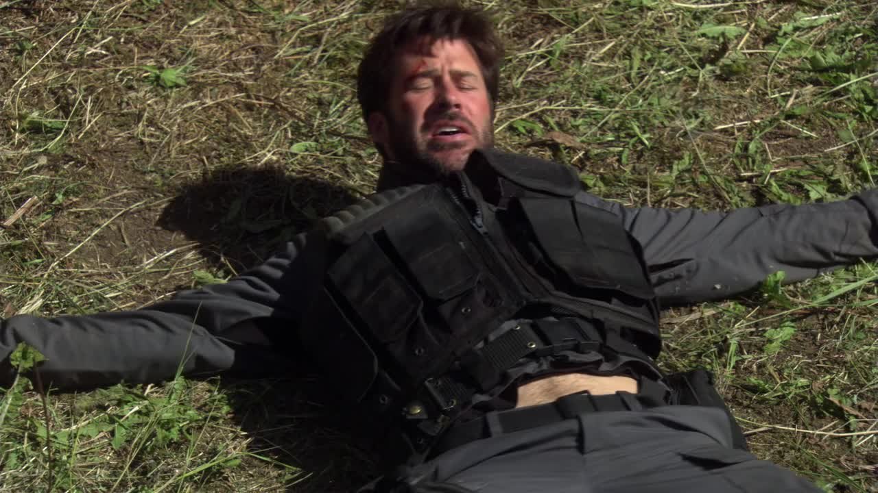 Stargate Atlantis - S 2 E 12 - Epiphany