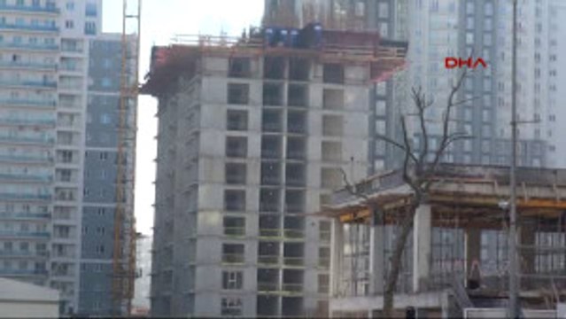 Inşaatta Çalışan Tıp Öğrencisinin Üzerine Demir Kalıp Düştü, Talihsiz Genç Hayatını Kaybetti