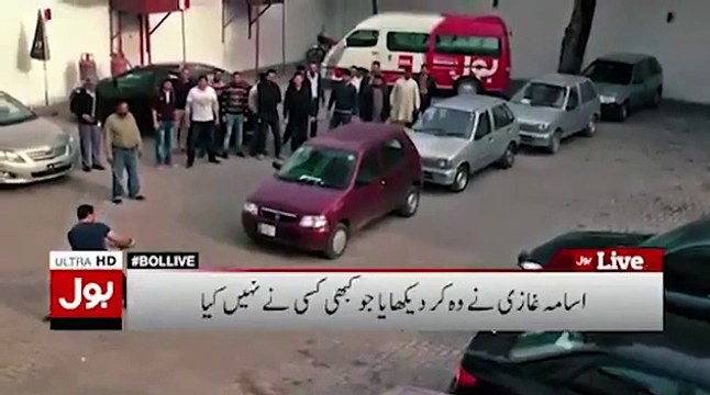 Anchor Usama Ghazi 4 Gaarian Aik Saath Khainchte Huwe - Interesting Video