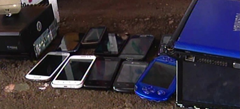 Cientos de artículos de dudosa procedencia fueron decomisados en Quito