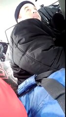 Буйный пассажир устроил скандал