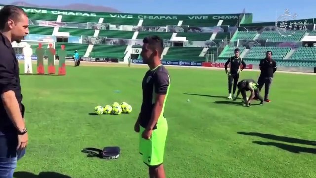 Utiliser l'hypnose pour marquer des coup franc de dingue en football