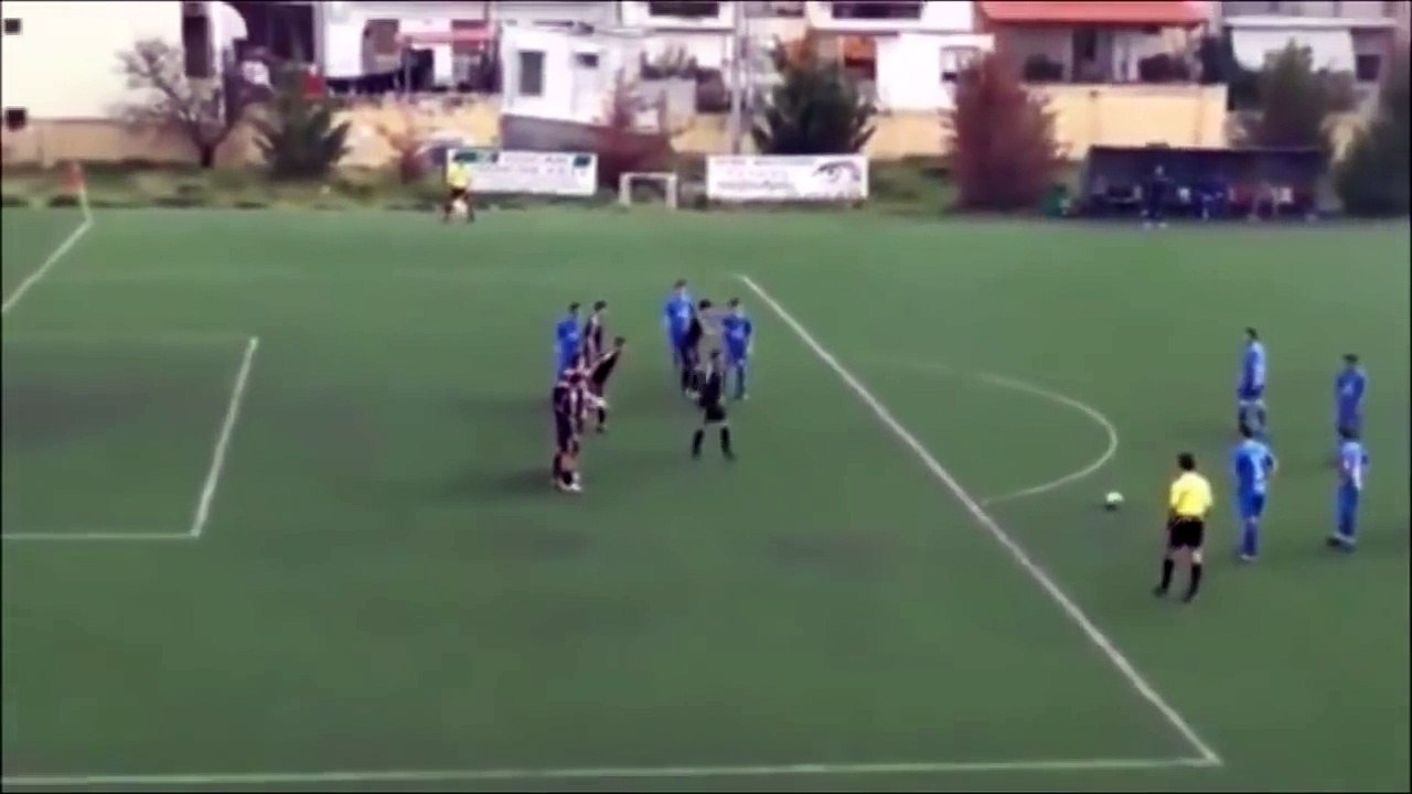 Неспортивное поведение во время матча.