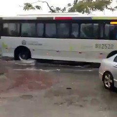 Quase perdi o ônibus