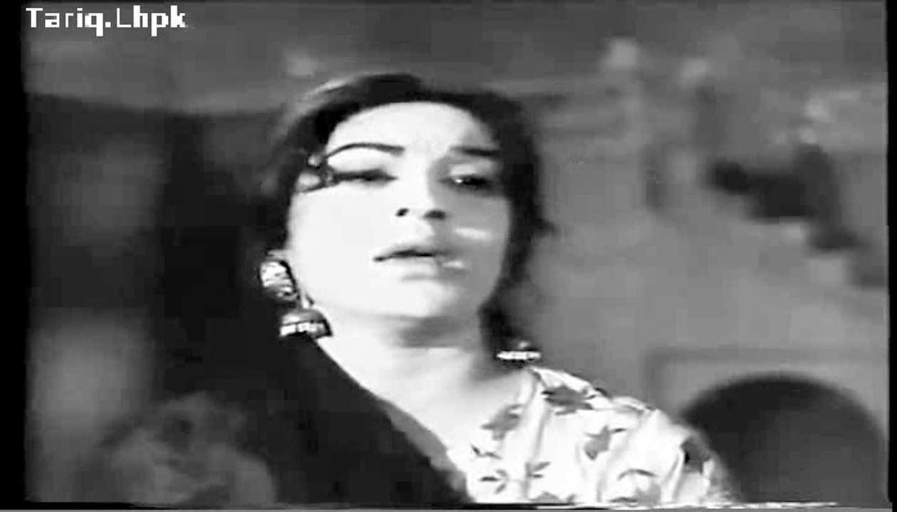 Kadhi aa mil ranjhan way main luk lku neer bahawan=1970